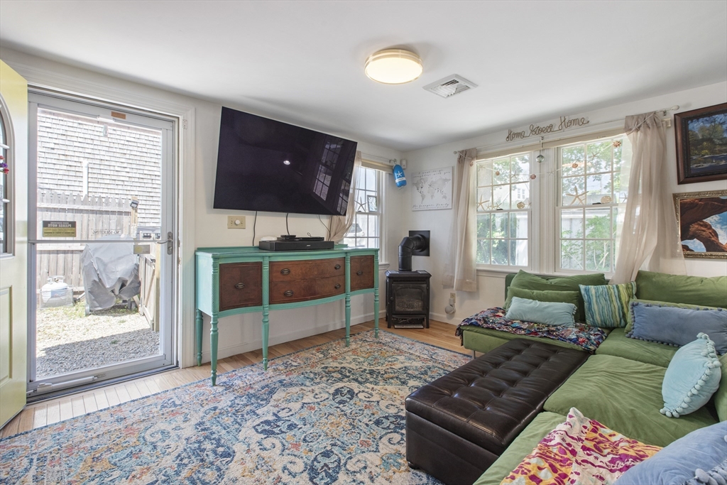 9-B Theatre Colony Way