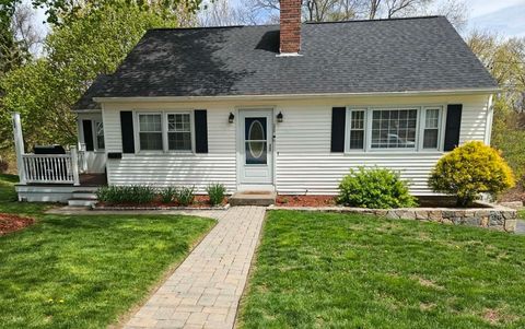 Photo of 25 Manor Rd, Auburn, MA 01501 (MLS # 73508121)