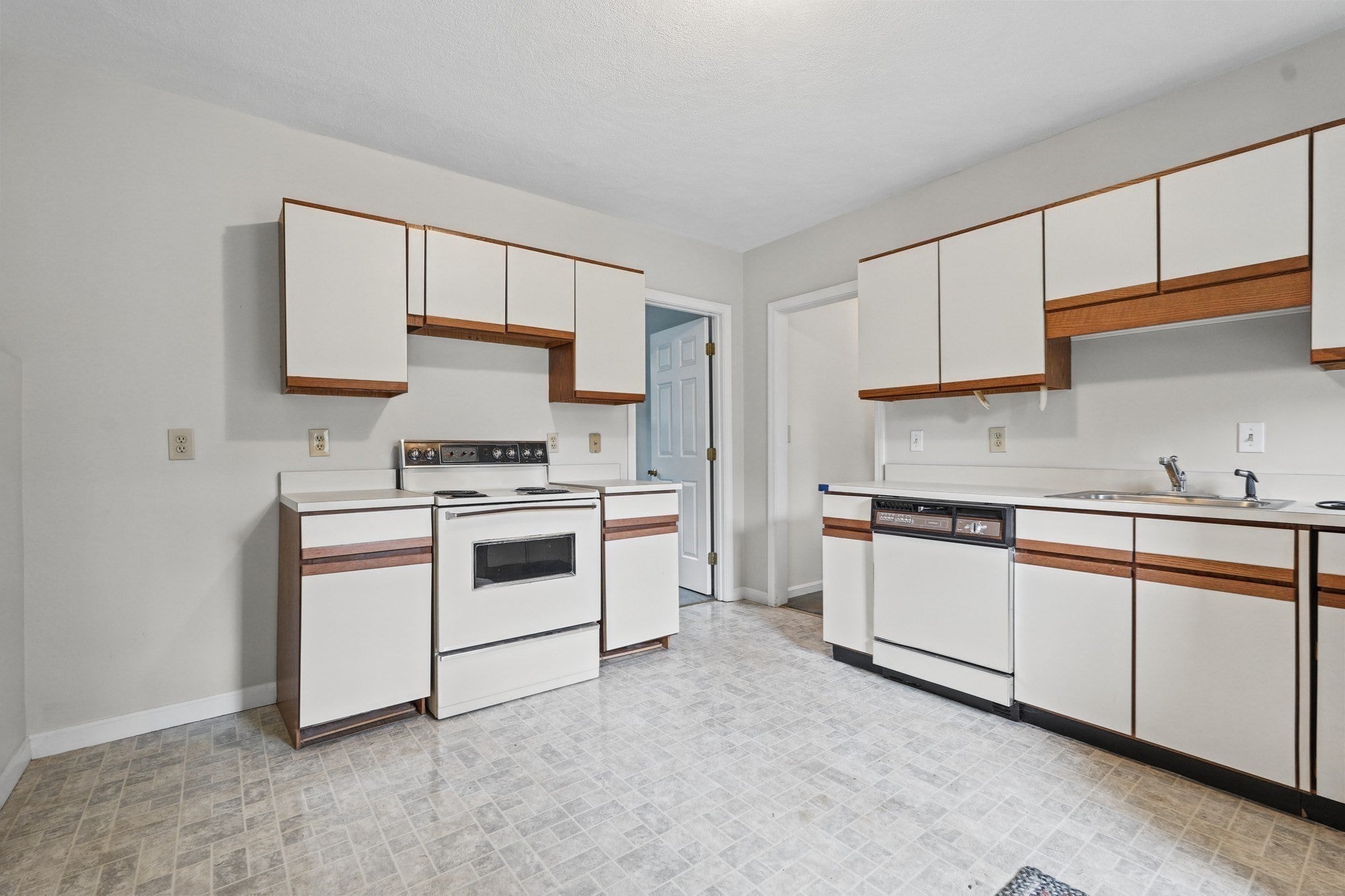 340 Lowell Street, Lexington, MA, 340 Lowell Street, Lexington, MA Photo #28