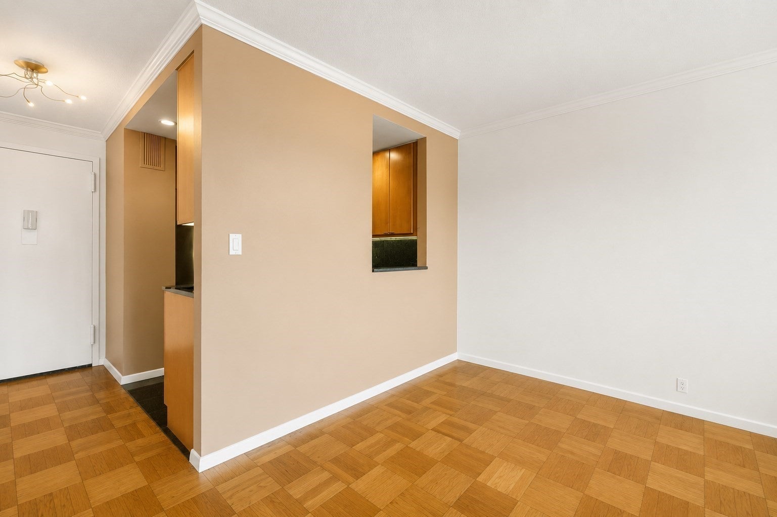 151 Tremont St 16U