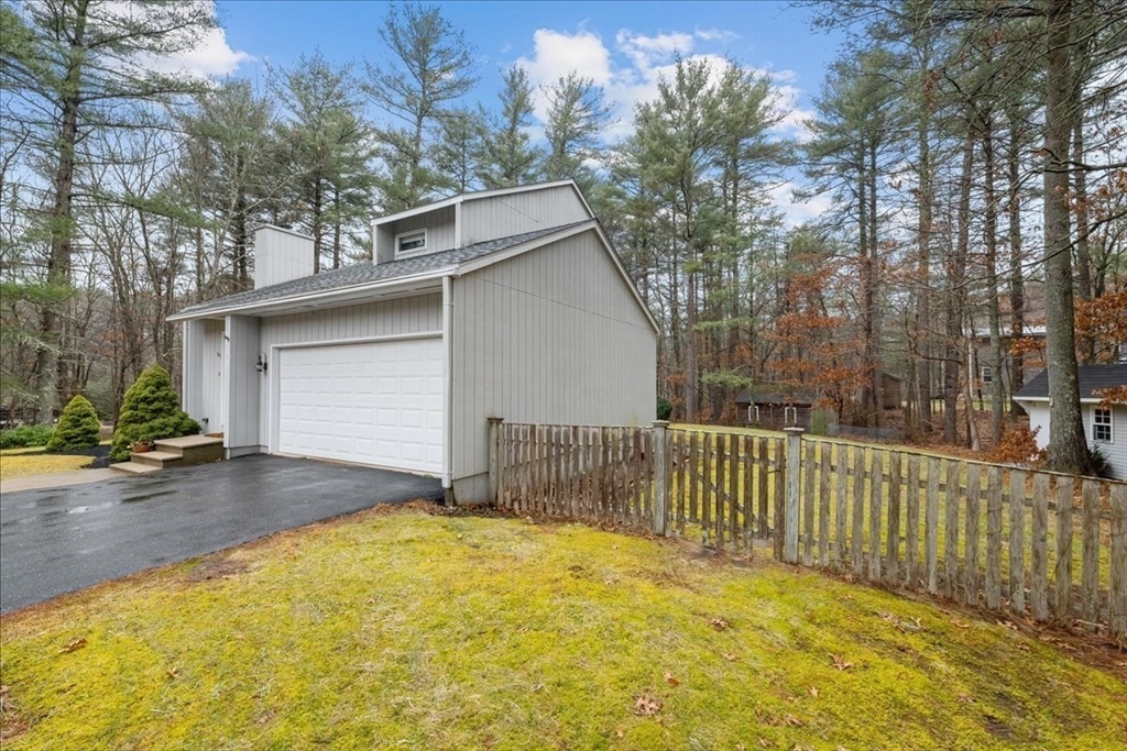 64 Newcombs Mill Rd