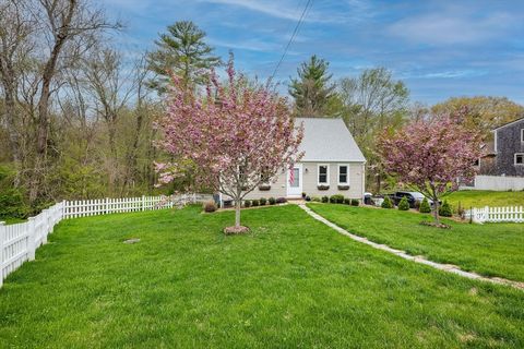 Photo of 6 Michelle Lane, Mattapoisett, MA 02739 (MLS # 73520041)