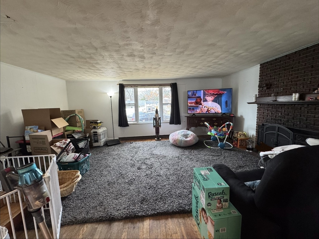 132 Commonwealth Ave