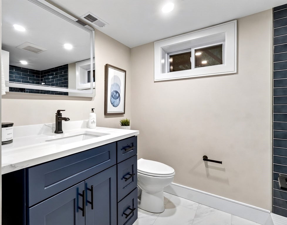 28 Fieldstone Dr, Burlington, MA Photo #31