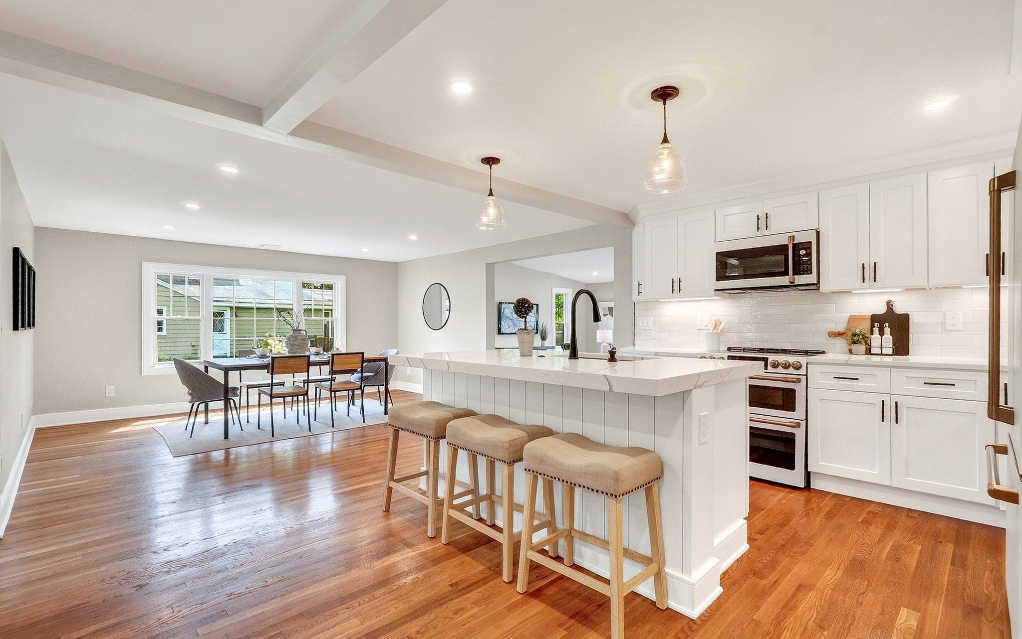 28 Fieldstone Dr
