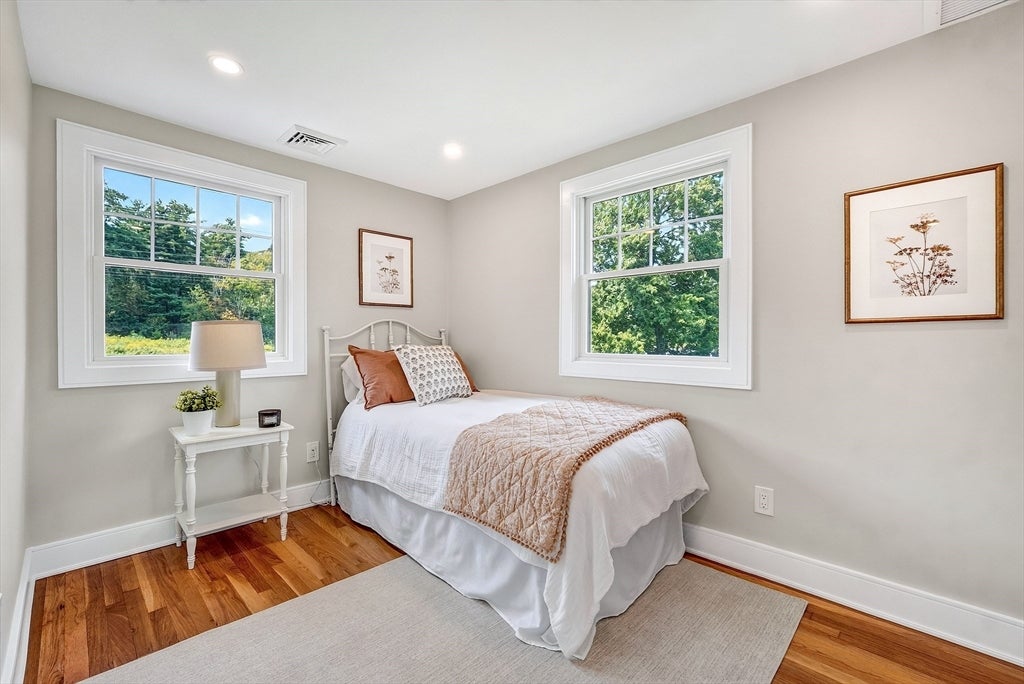 28 Fieldstone Dr, Burlington, MA Photo #23