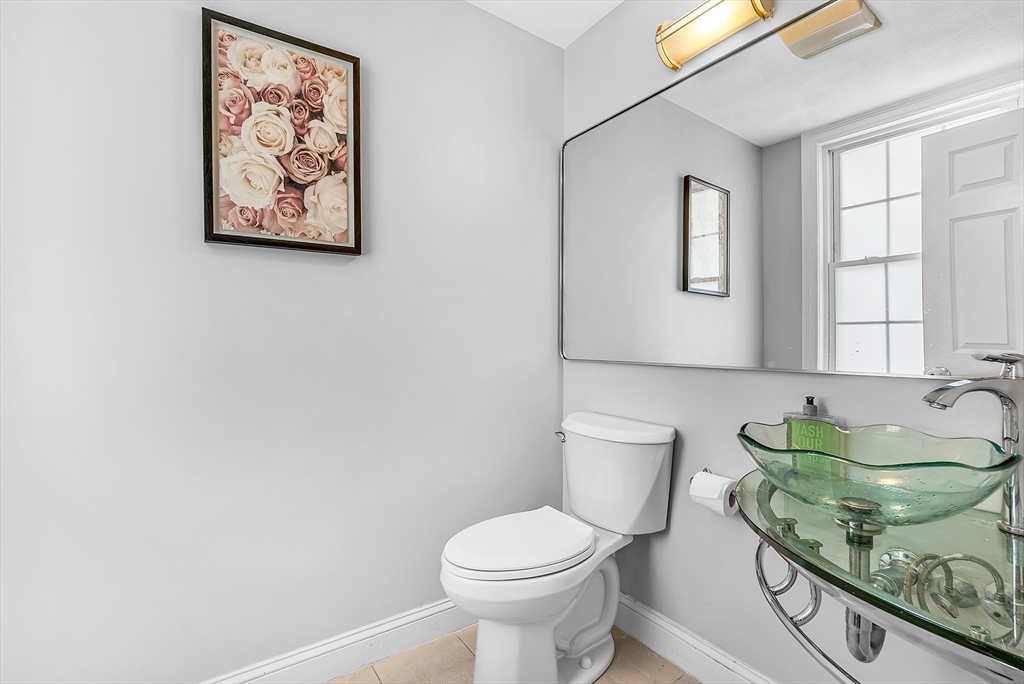 99 4th St 1