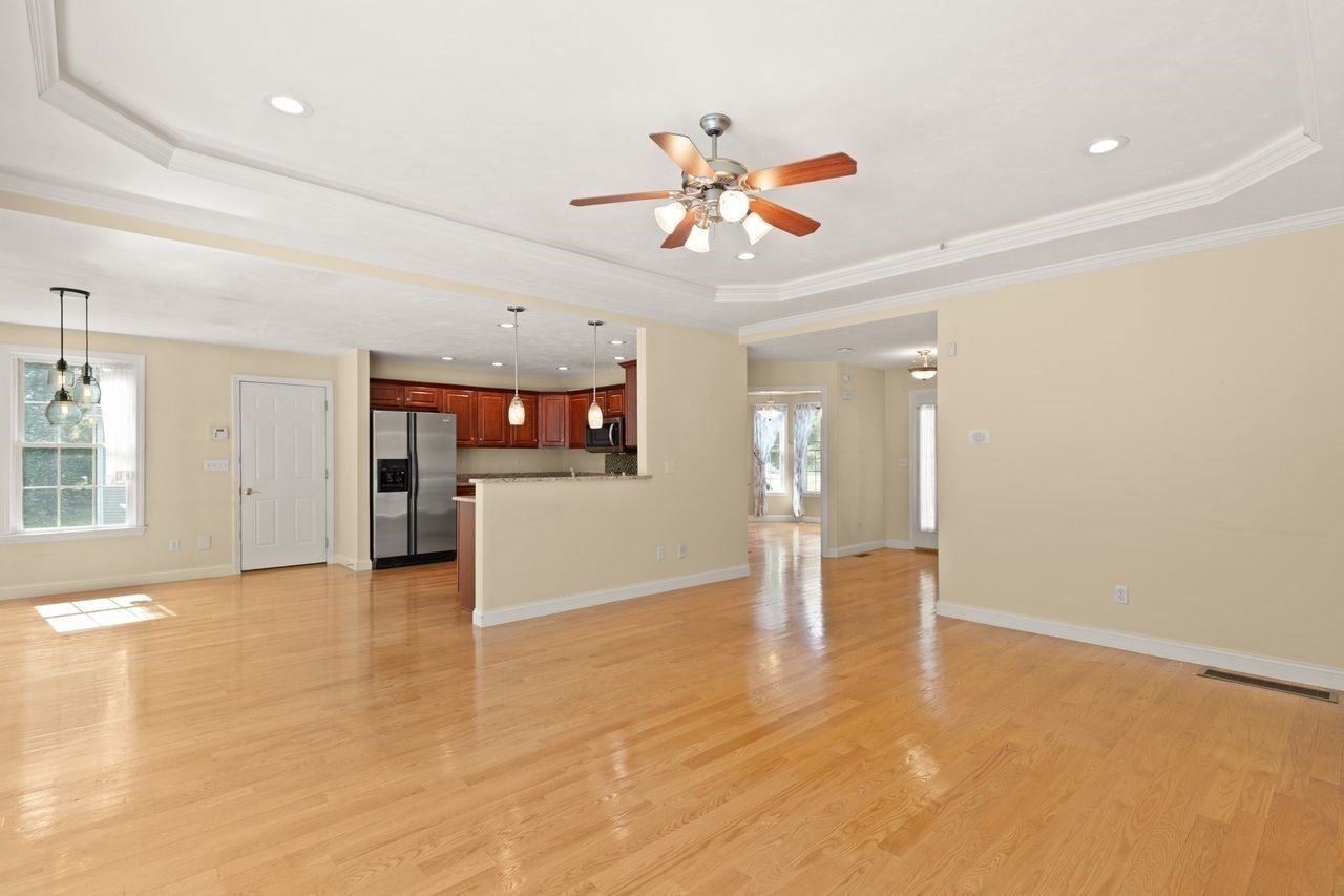 36 Shannon Marie Way, Easton, MA Photo #9
