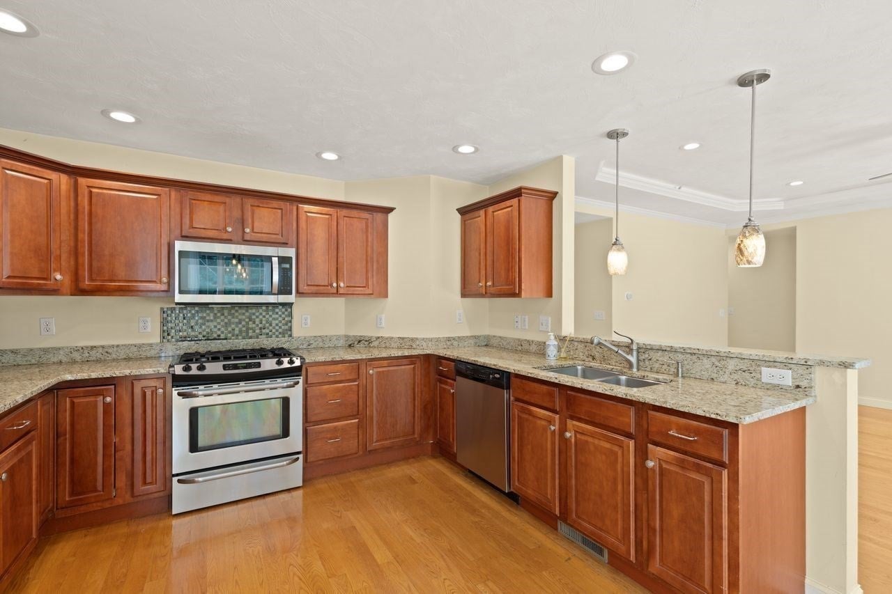 36 Shannon Marie Way, Easton, MA Photo #14