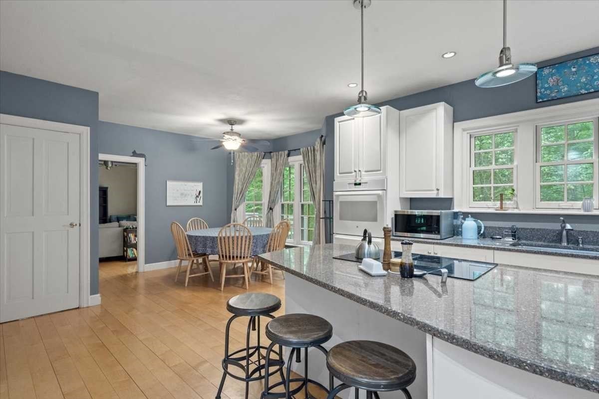 68 Vaughn Hill Rd, Bolton, MA, 68 Vaughn Hill Rd, Bolton, MA Photo #10