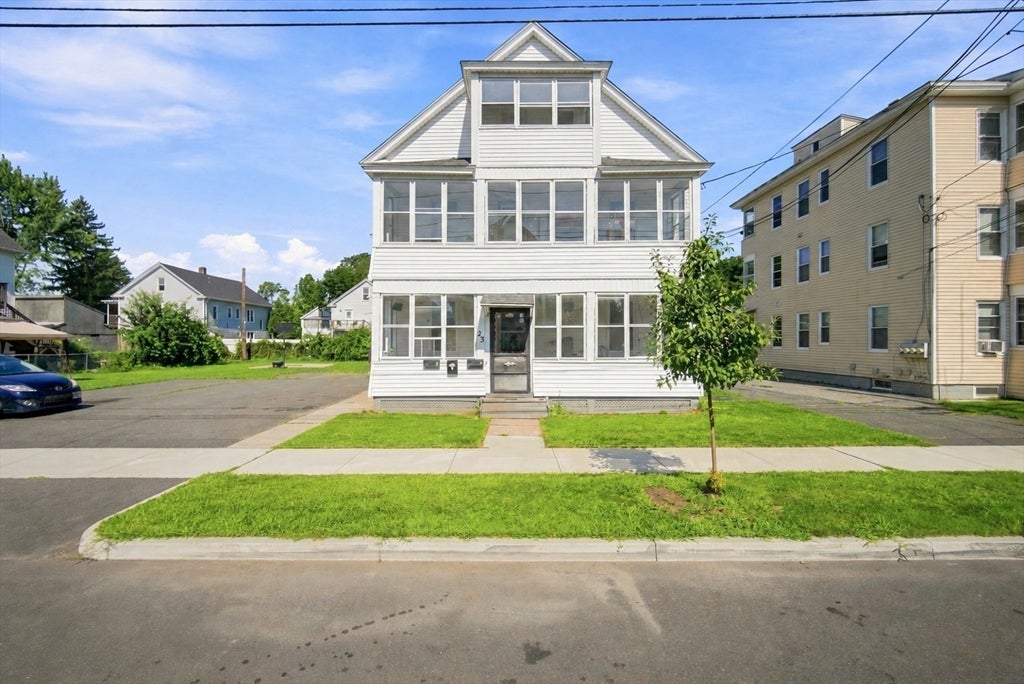 Photo of 23 Frederick St, Westfield, MA