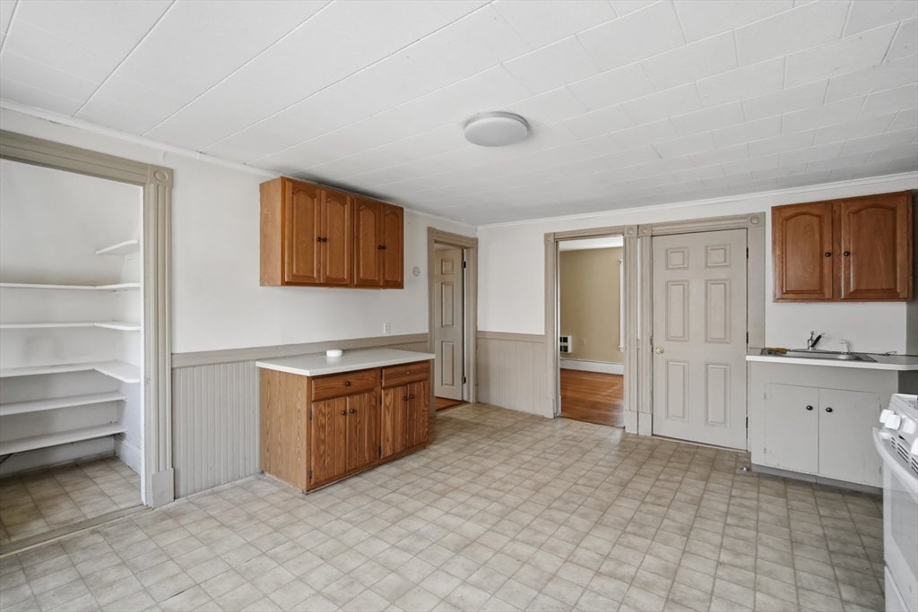 23 Frederick St, Westfield, MA, 23 Frederick St, Westfield, MA Photo #9