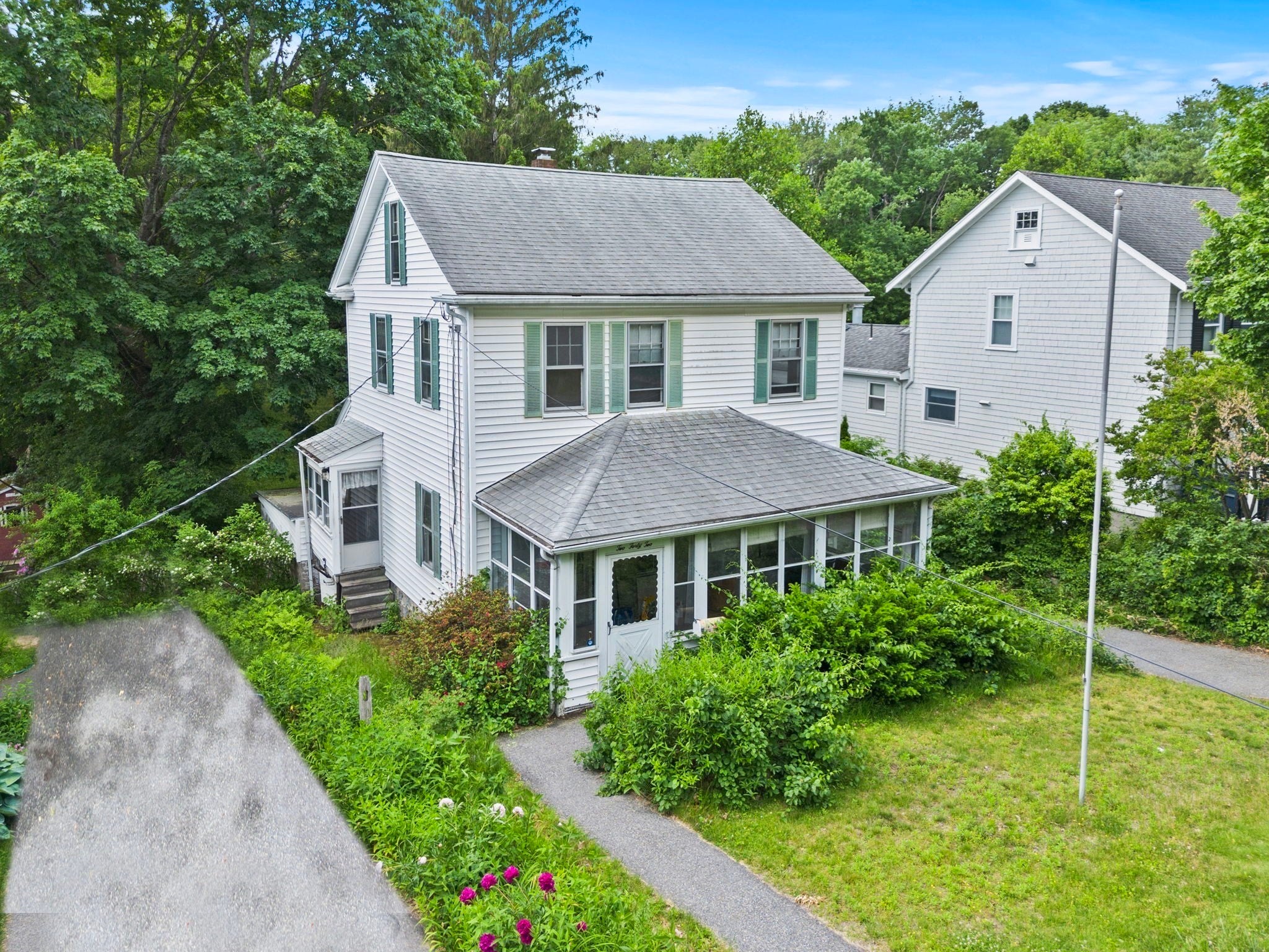 242 Lincoln Street