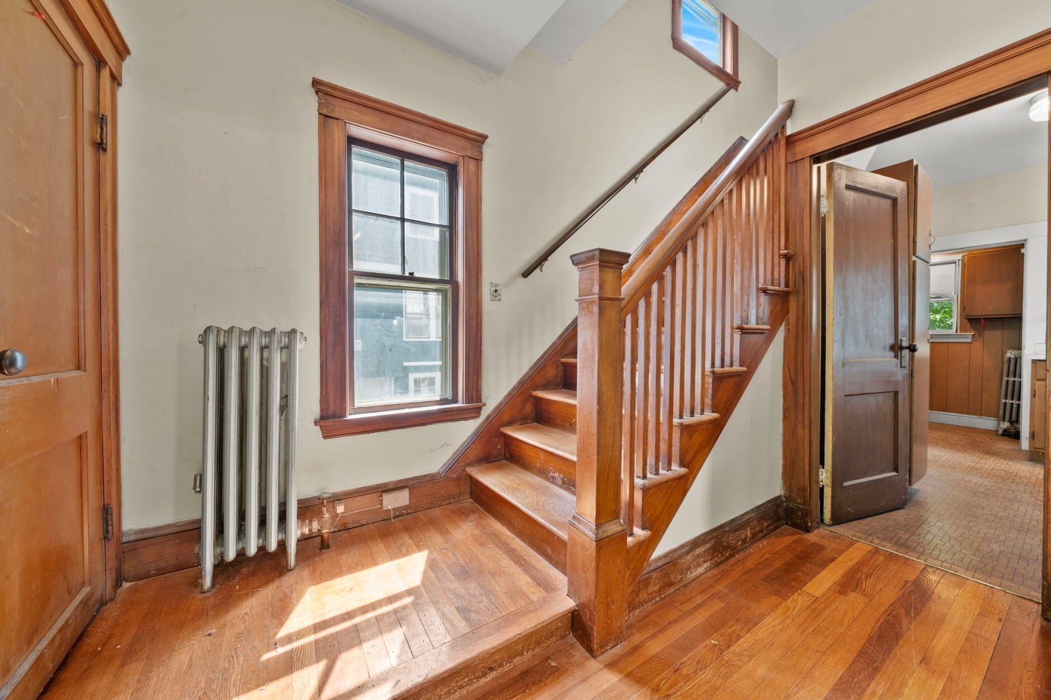 242 Lincoln Street