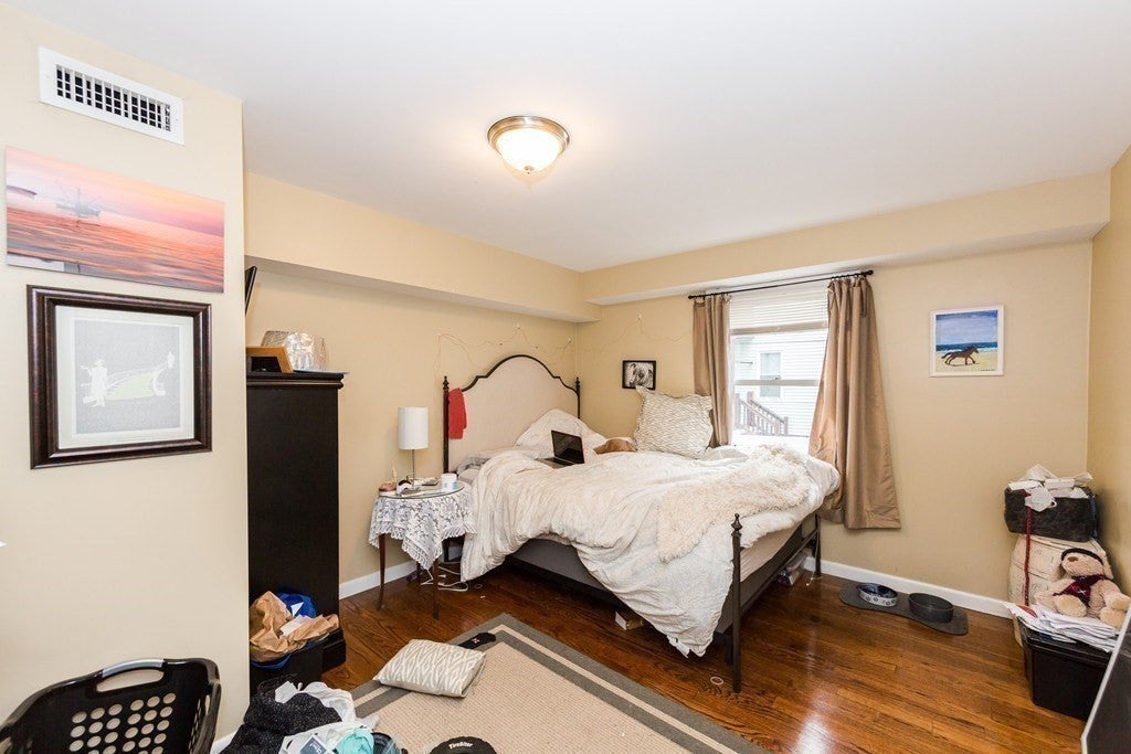 107 Rossmore Rd #3, Boston, MA Photo #11