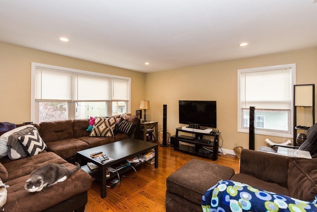 107 Rossmore Rd #3, Boston, MA Photo #5