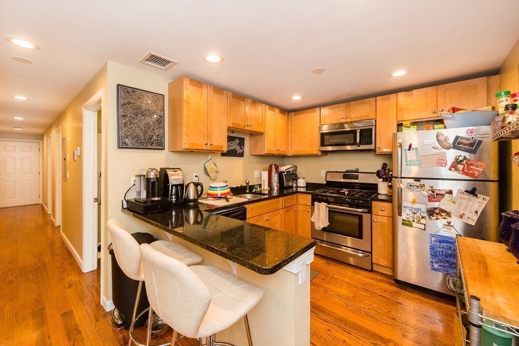 107 Rossmore Rd #3, Boston, MA Photo #1