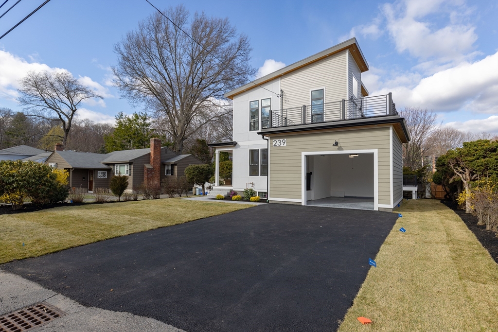 239 Mountain Ave