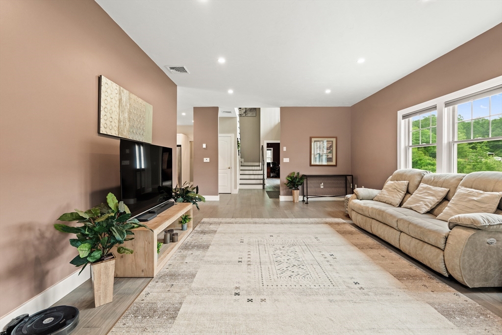 86 Lynn Fells Pkwy