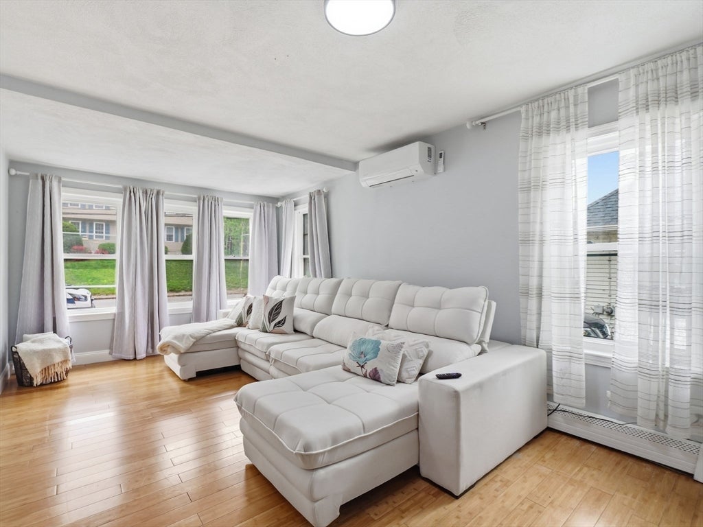 85 Purchase St