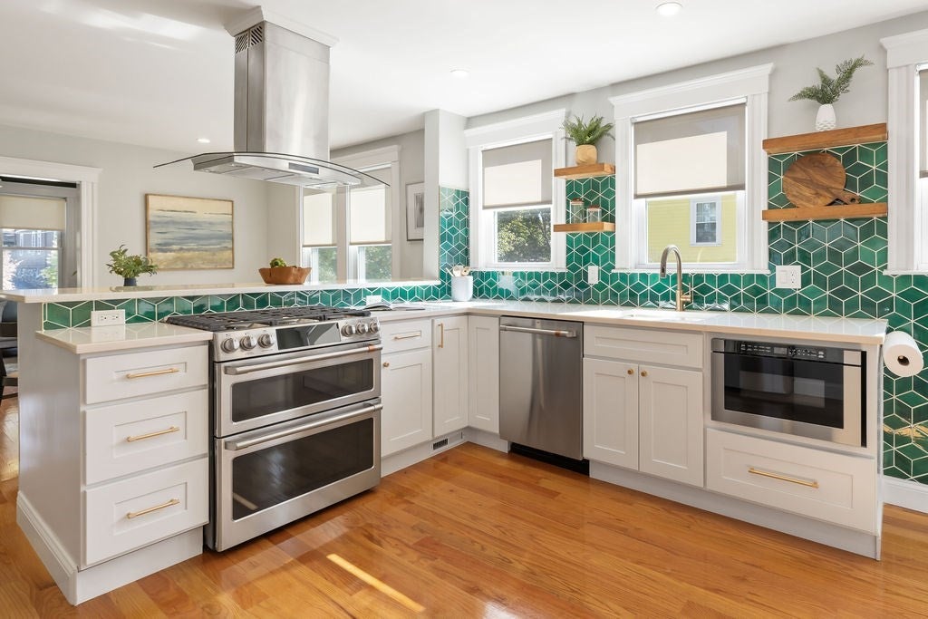 87 Irving St #1, Waltham, MA Photo #5