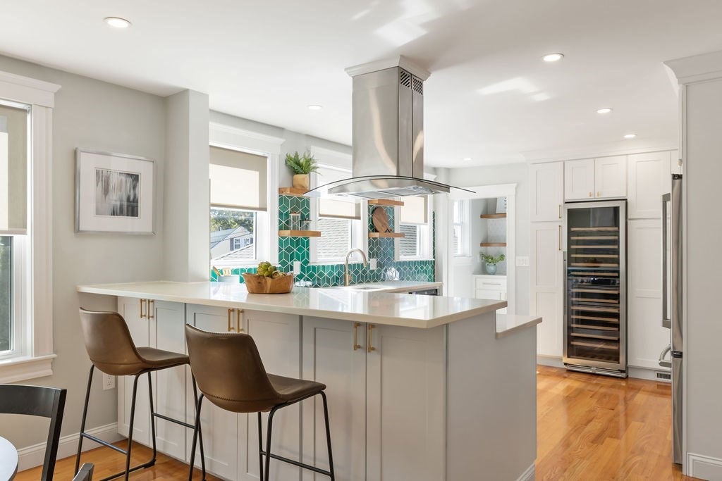 87 Irving St #1, Waltham, MA Photo #4