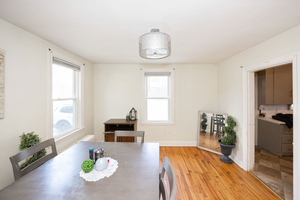 217 W Main St