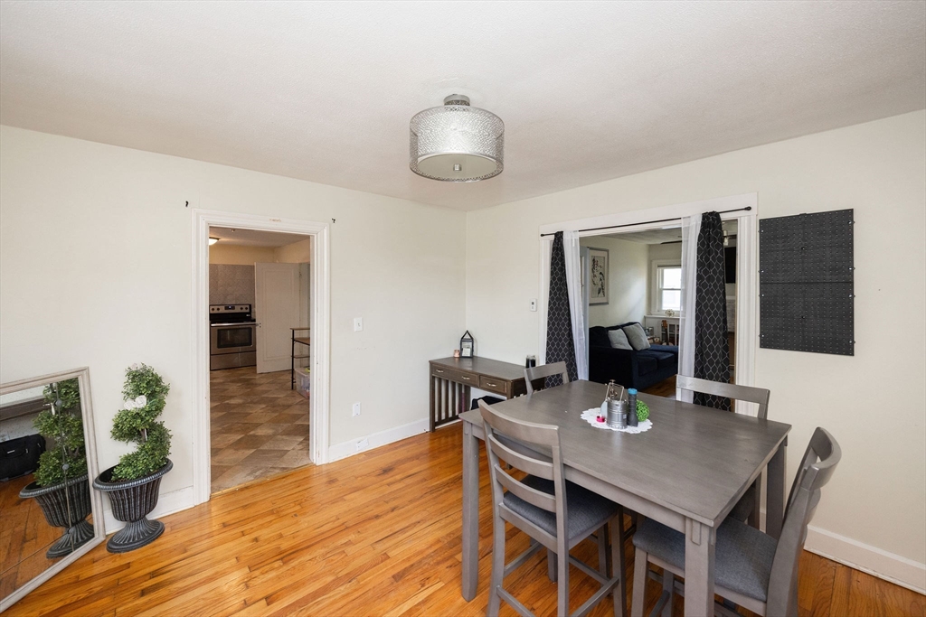 217 W Main St