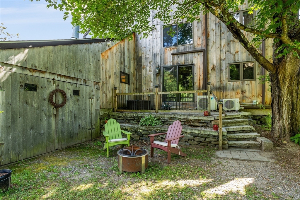 105 Townsend Rd 4