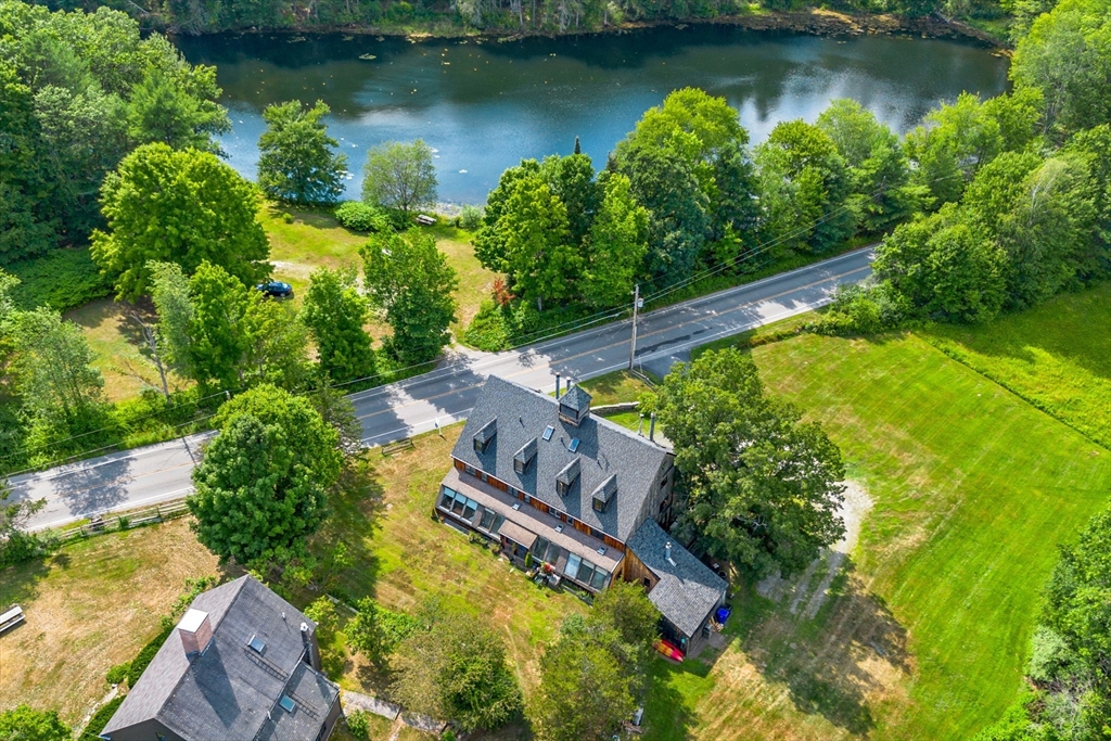 105 Townsend Rd 4