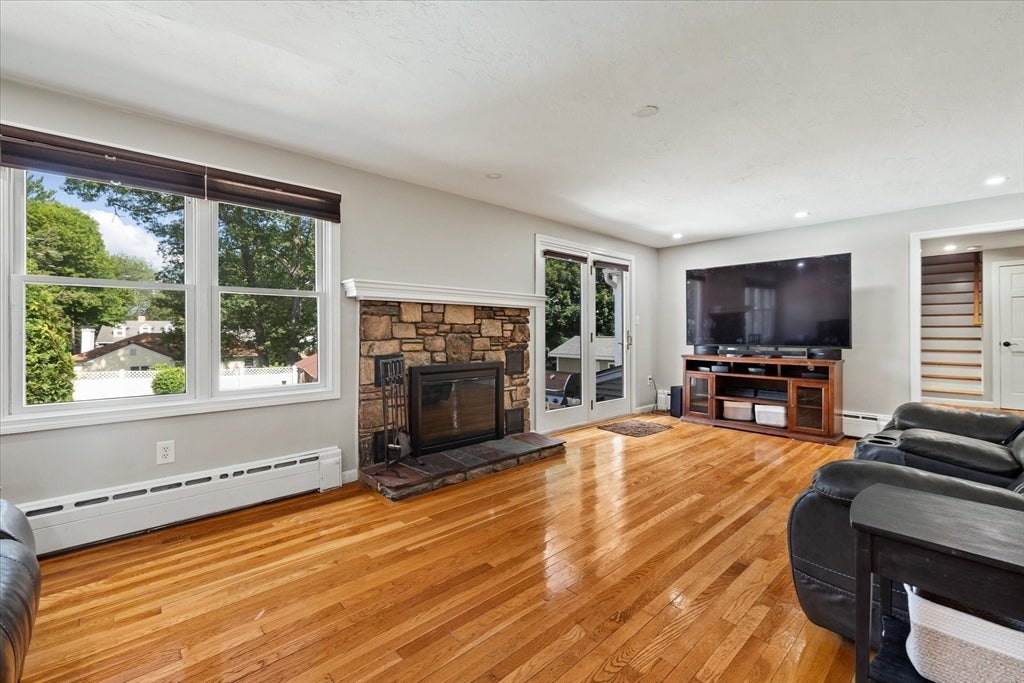 3 Arrowhead Ave, Auburn, MA, 3 Arrowhead Ave, Auburn, MA Photo #6