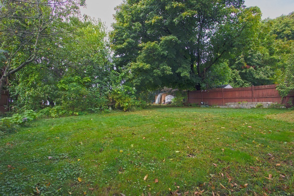 128 Franklin St