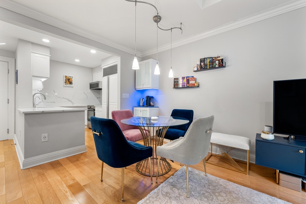 1 Huntington Ave 302