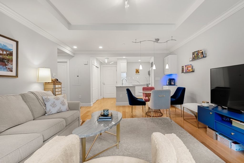 1 Huntington Ave 302