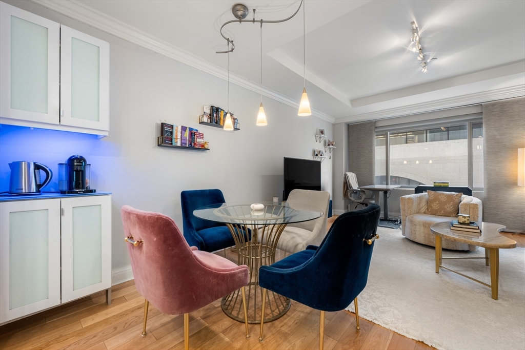 1 Huntington Ave 302