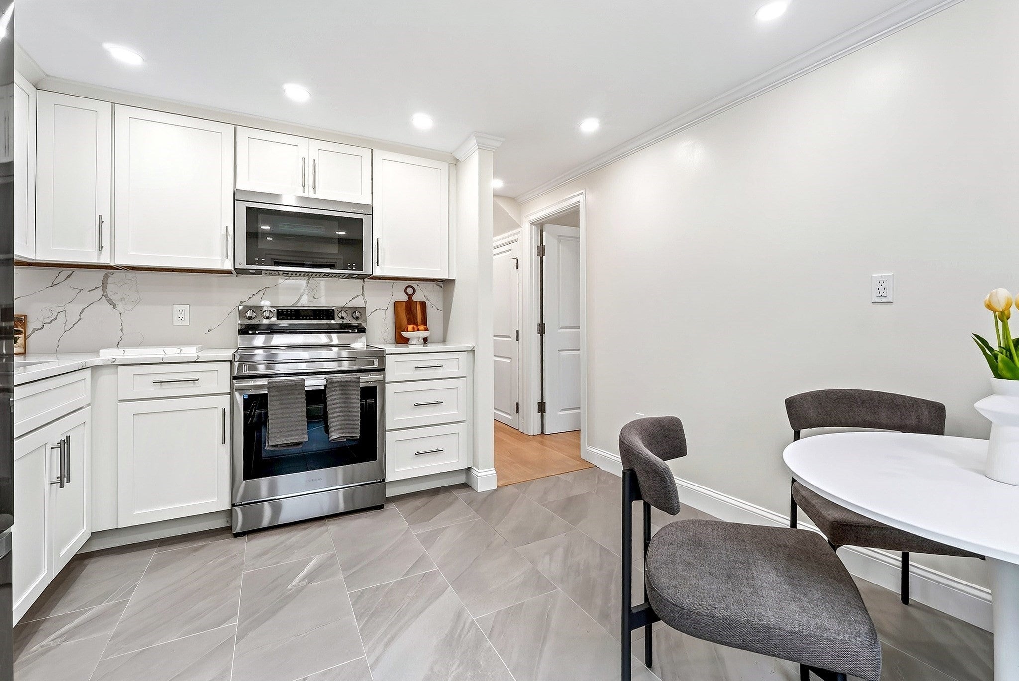 107 Woodley Ave, Boston, MA, 107 Woodley Ave, Boston, MA Photo #12