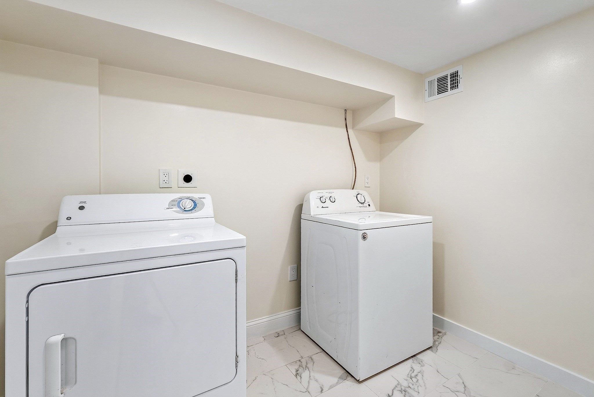 107 Woodley Ave, Boston, MA, 107 Woodley Ave, Boston, MA Photo #28