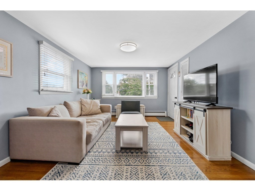 40 Tudor St