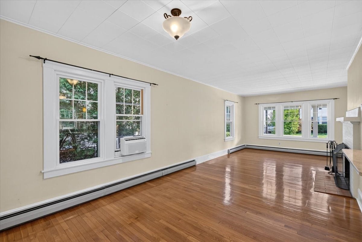 26 Homecrest St, Longmeadow, MA, 26 Homecrest St, Longmeadow, MA Photo #6