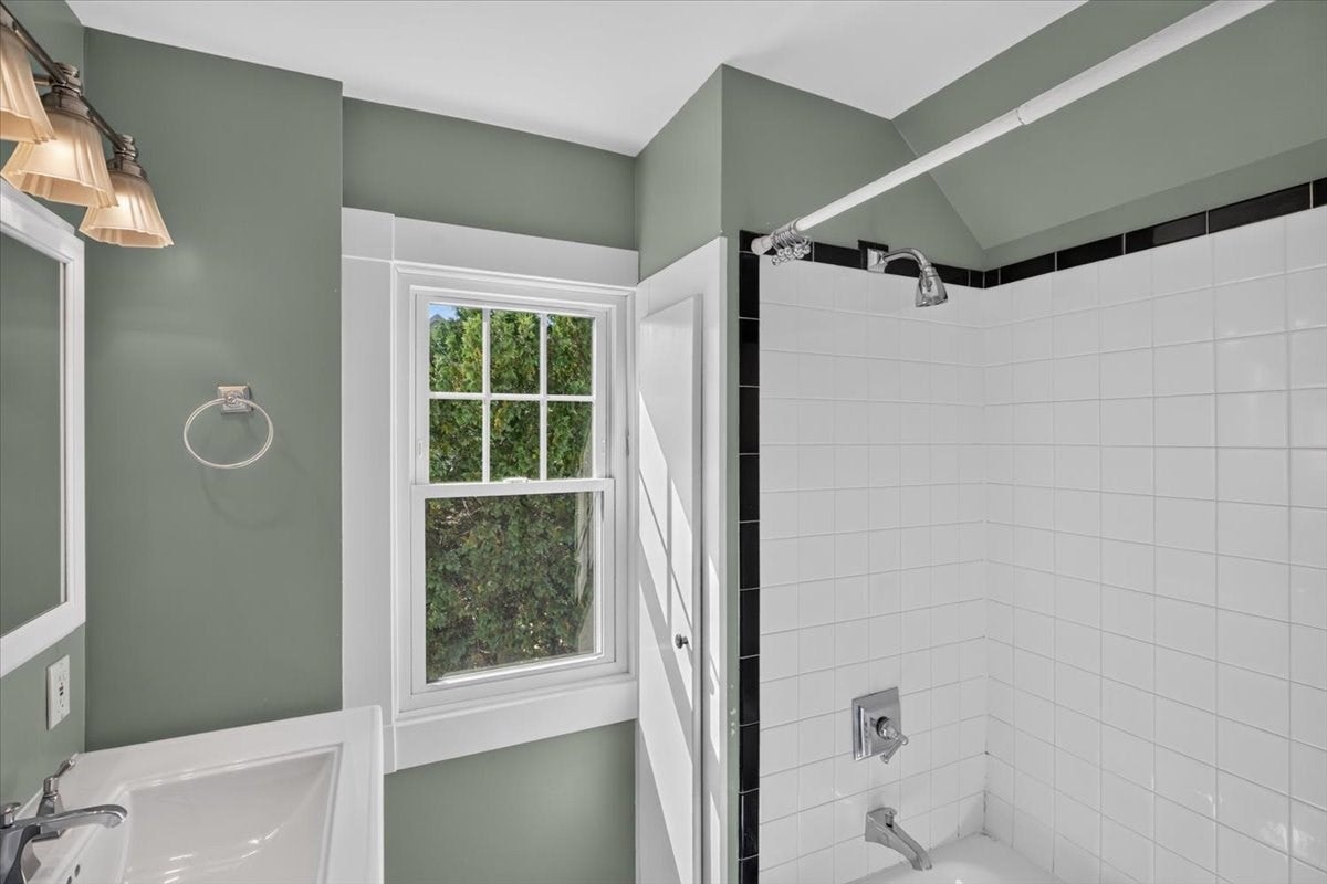 26 Homecrest St, Longmeadow, MA, 26 Homecrest St, Longmeadow, MA Photo #26