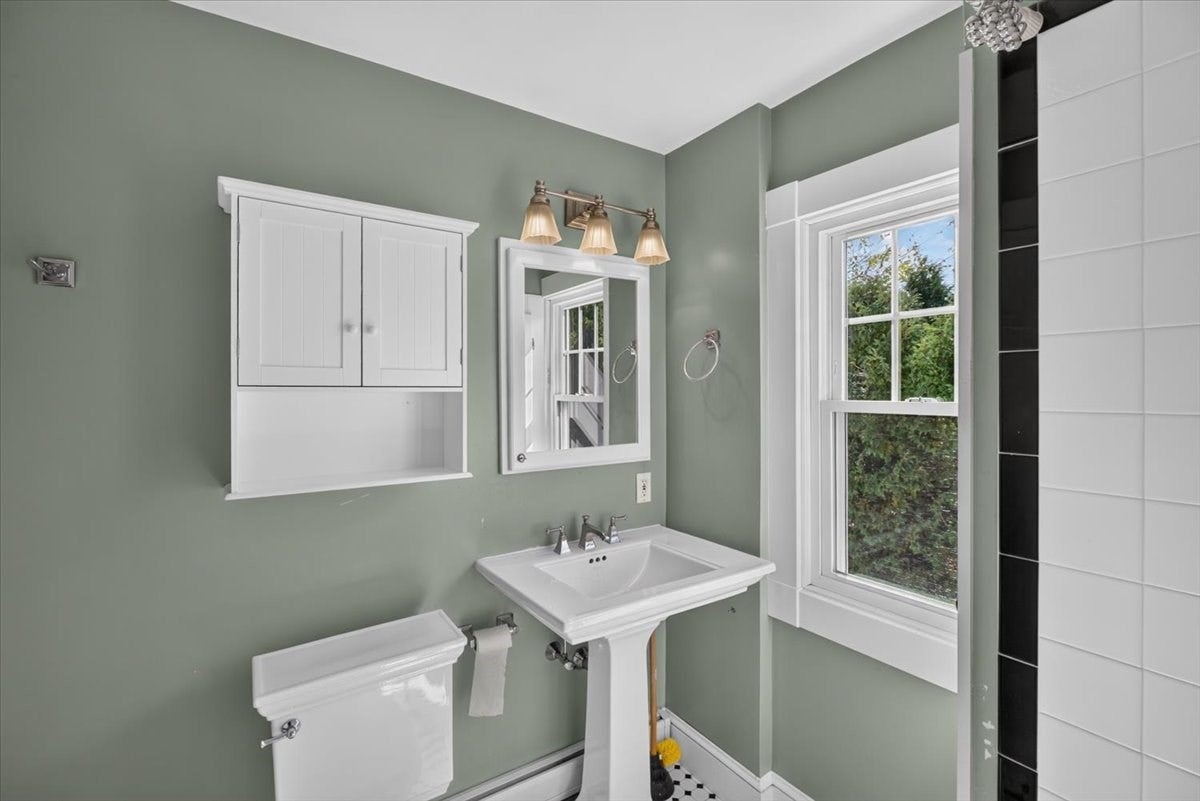 26 Homecrest St, Longmeadow, MA, 26 Homecrest St, Longmeadow, MA Photo #25