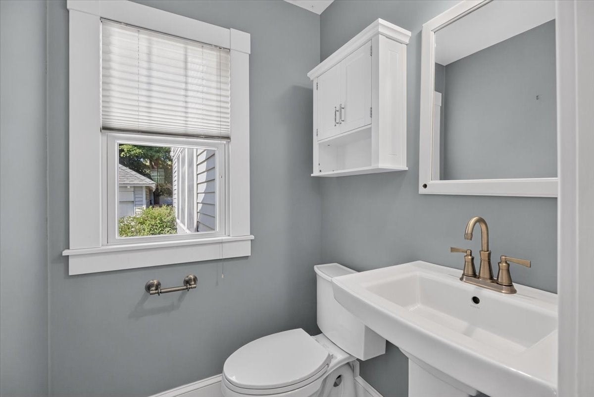 26 Homecrest St, Longmeadow, MA, 26 Homecrest St, Longmeadow, MA Photo #11