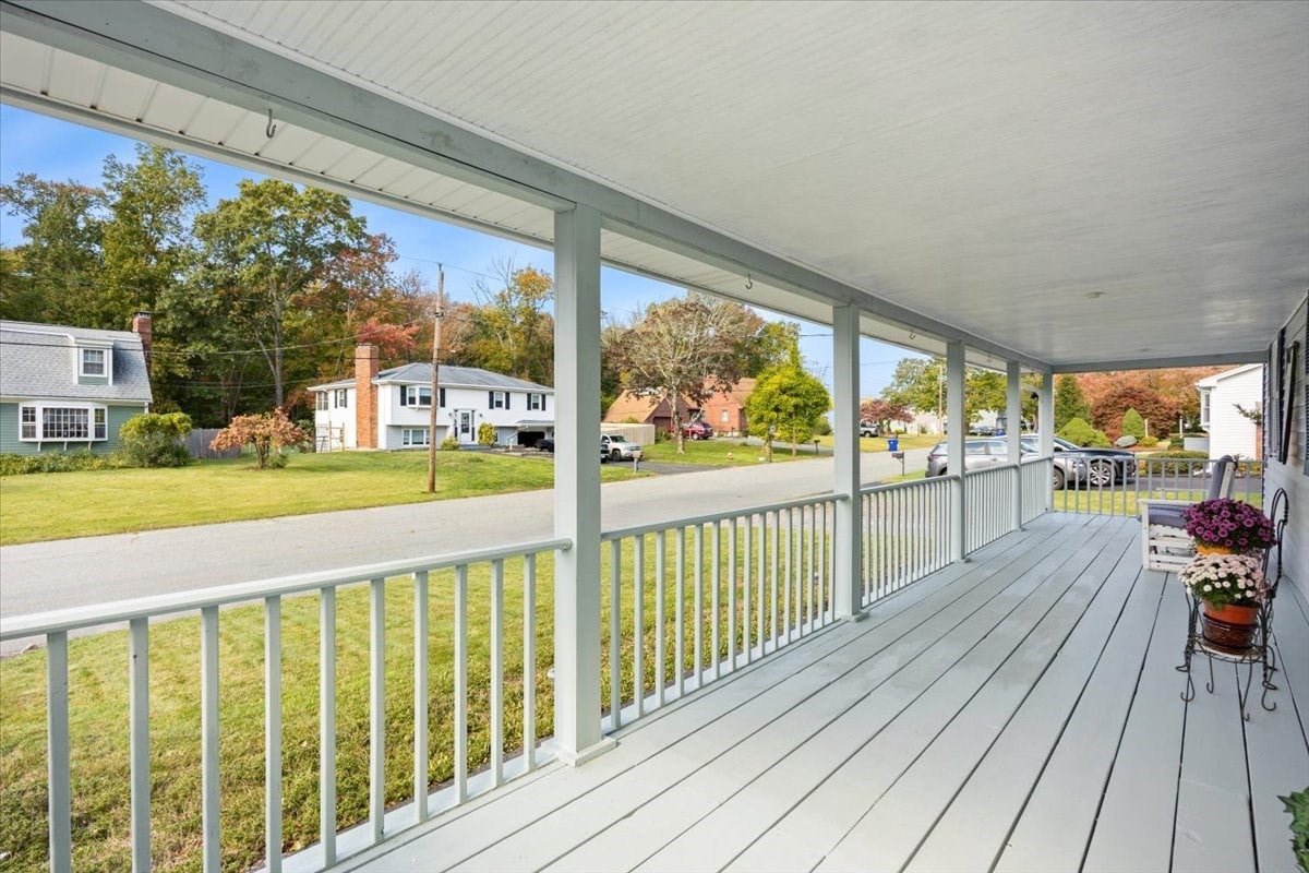 58 Briarwood Dr, Taunton, MA, 58 Briarwood Dr, Taunton, MA Photo #2