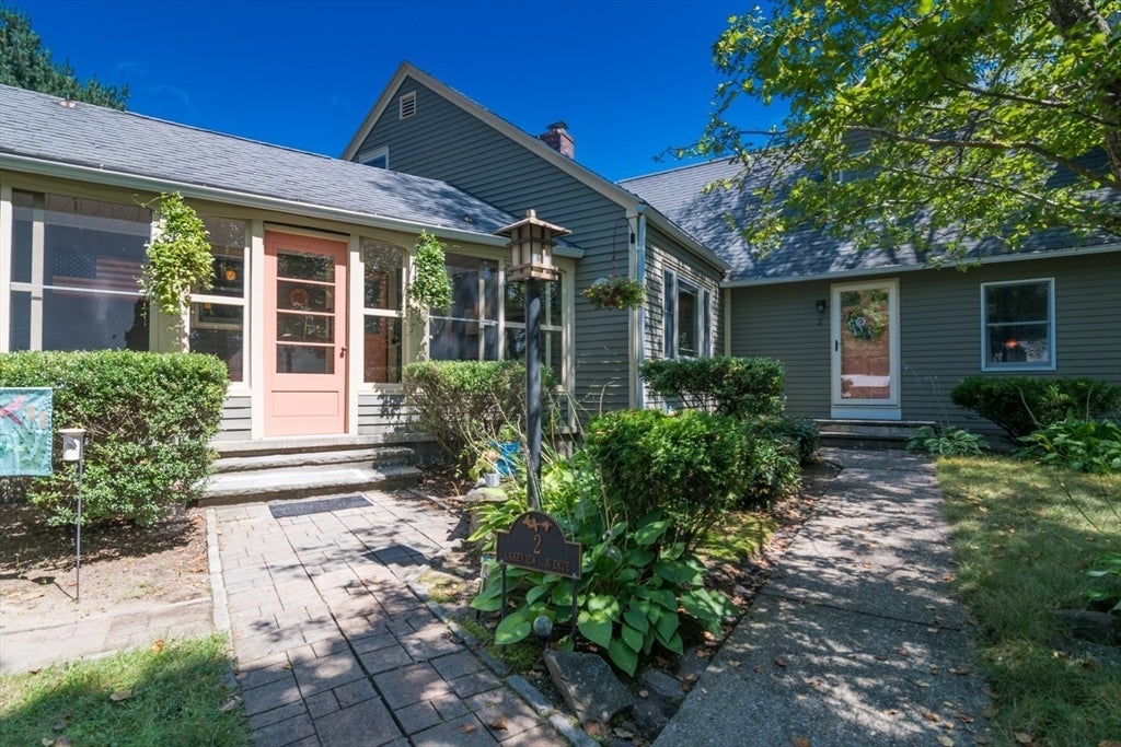 Photo of 2 Lakeview Ave, Granby, MA