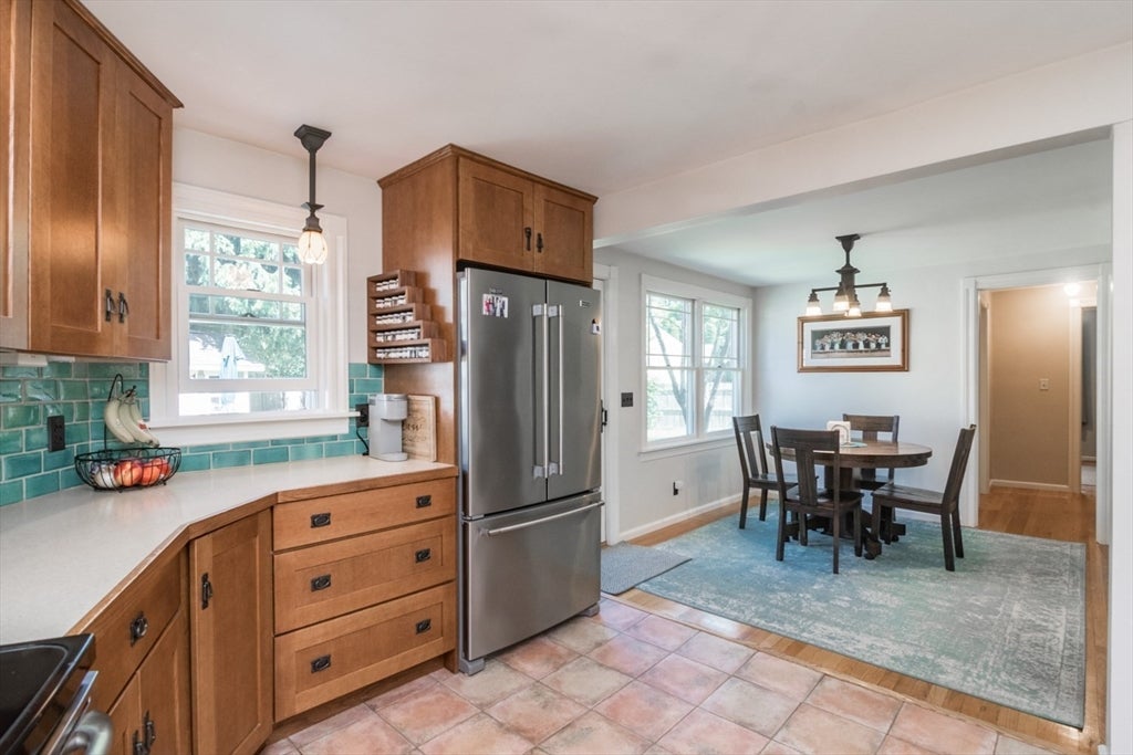 2 Lakeview Ave, Granby, MA, 2 Lakeview Ave, Granby, MA Photo #9