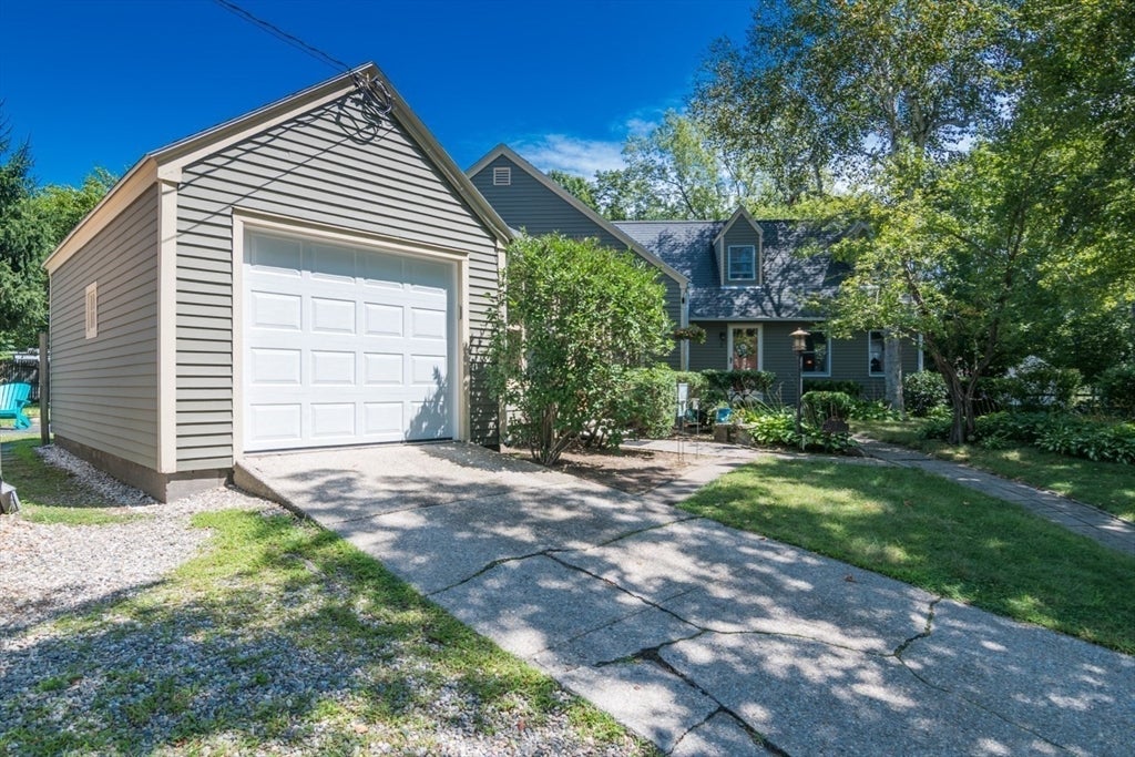 2 Lakeview Ave, Granby, MA, 2 Lakeview Ave, Granby, MA Photo #4