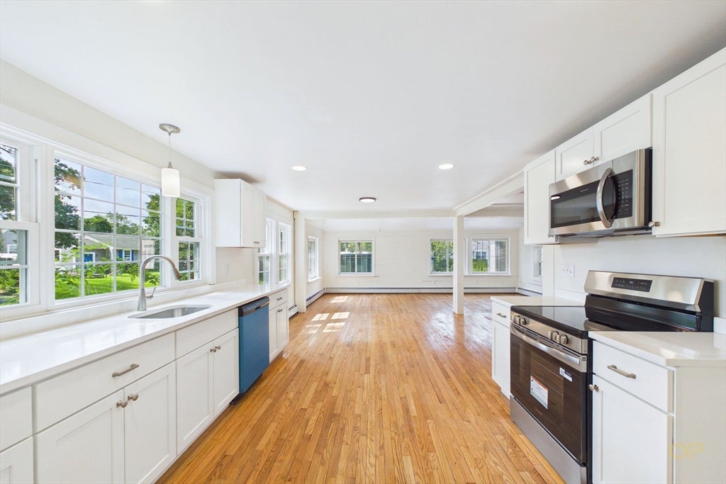 17 Winthrop Rd, Plymouth, MA, 17 Winthrop Rd, Plymouth, MA Photo #6