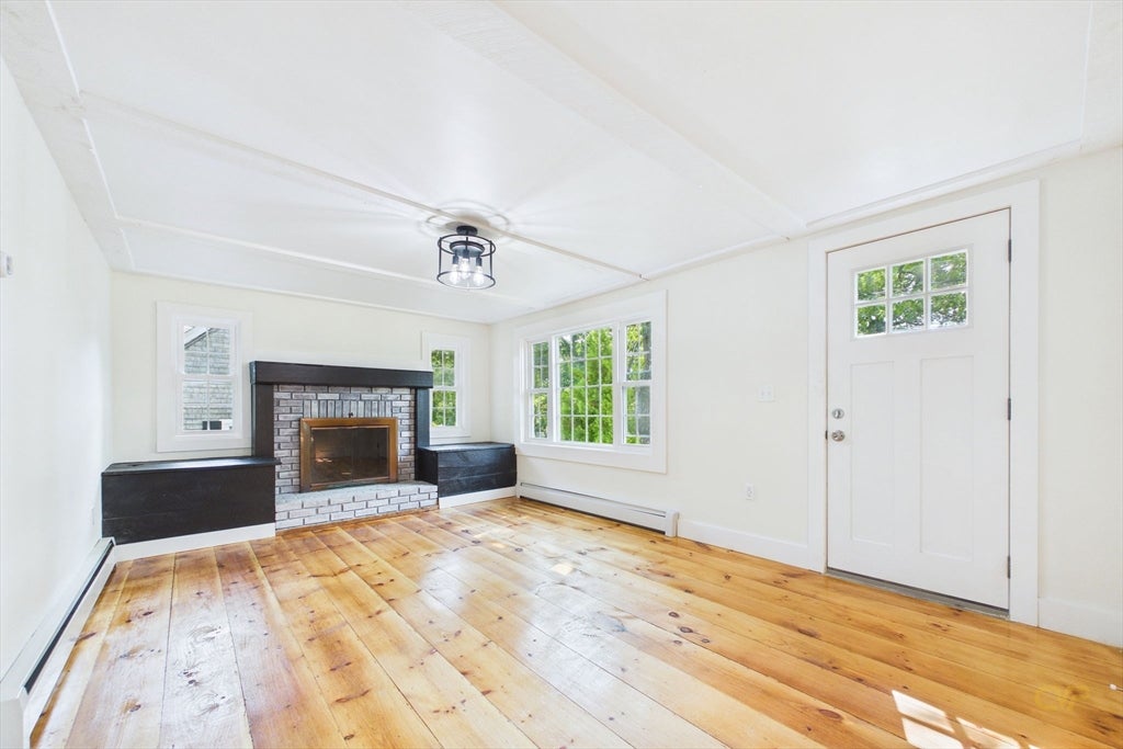 17 Winthrop Rd