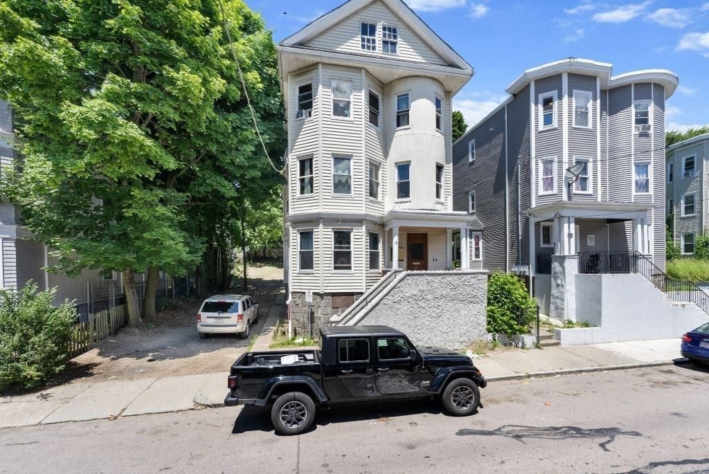 Photo of 25 Barry Street, Boston, MA