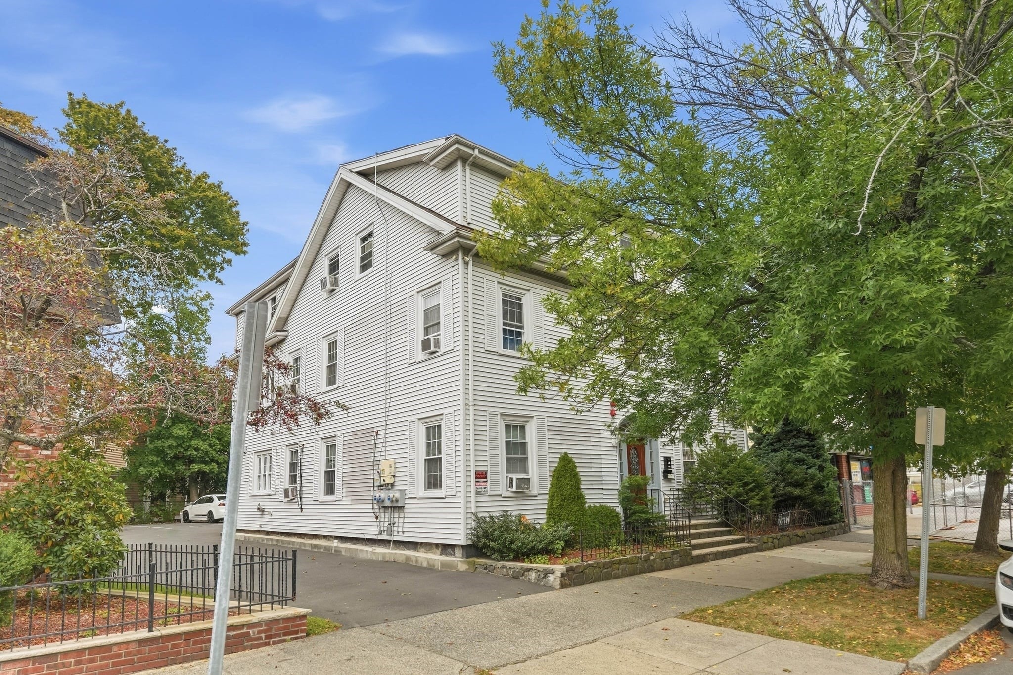 Photo of 47 Broad St, Lynn, MA